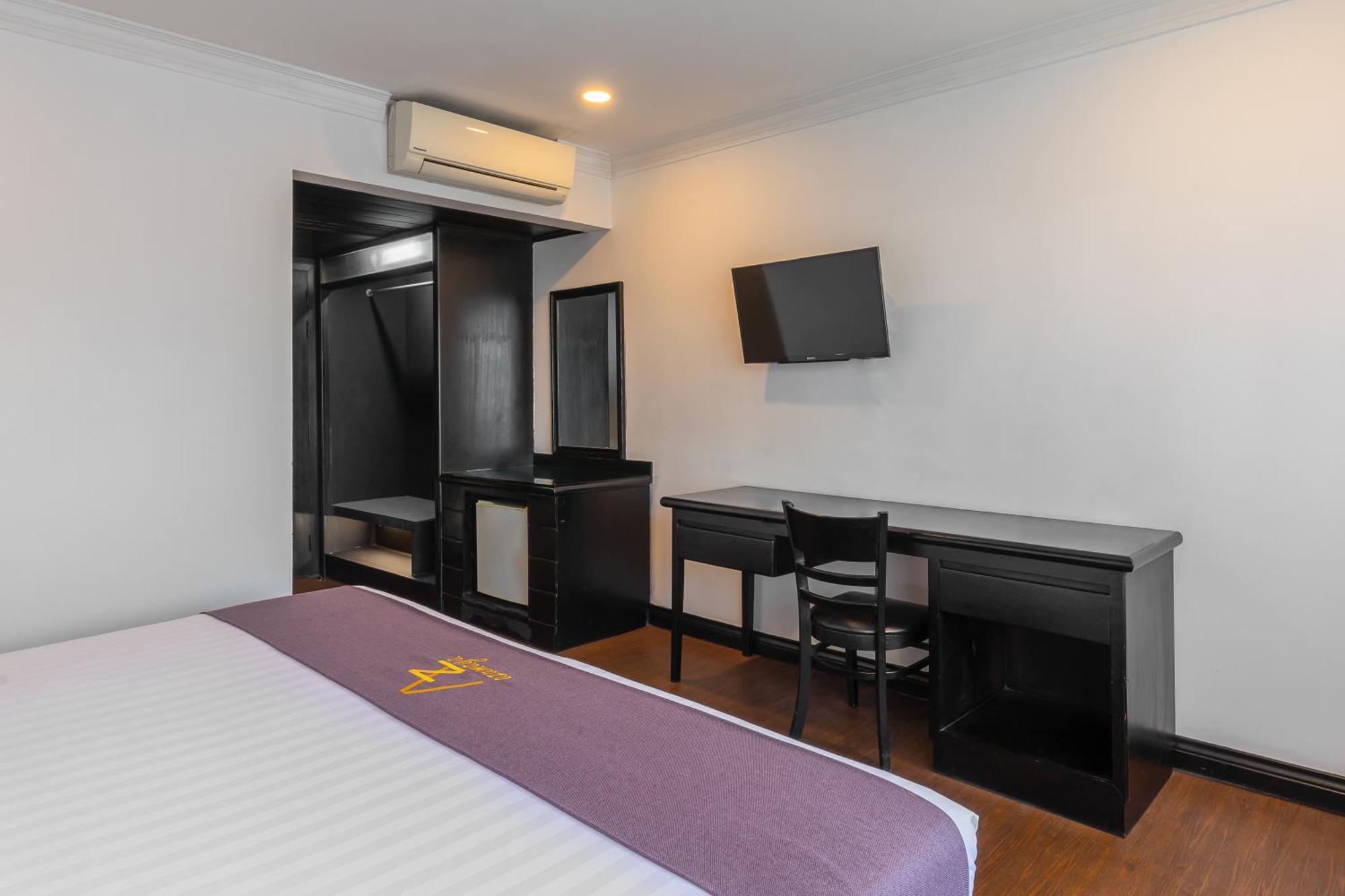 Azumaya Hotel Phnom Penh Exteriör bild