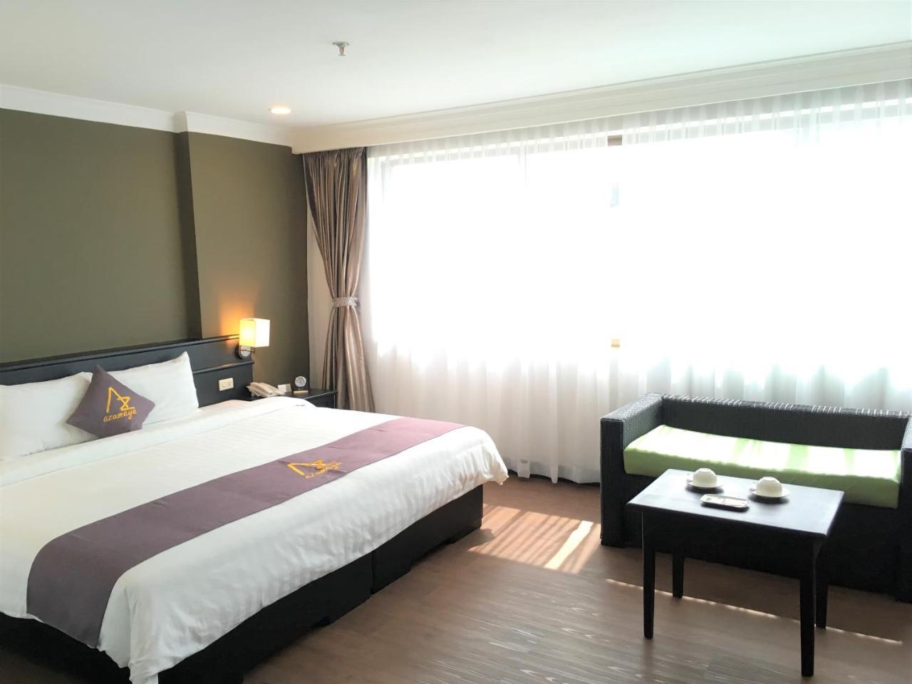 Azumaya Hotel Phnom Penh Exteriör bild